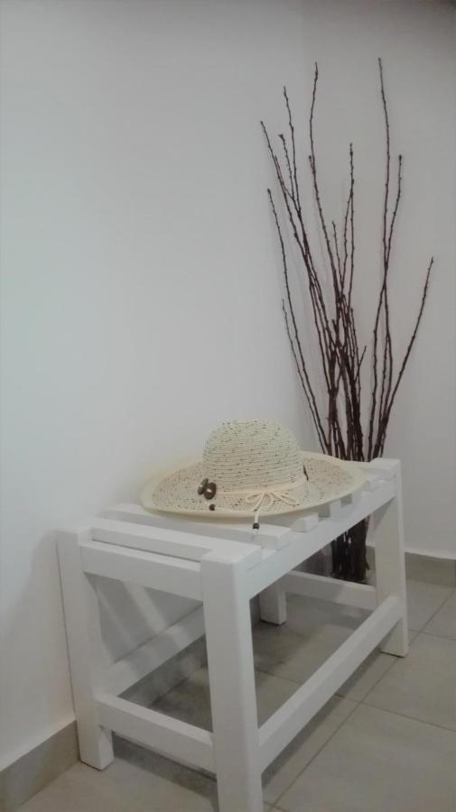 New Sea Escape Boutique Apt-Agii Aposto Li Beach Chania  Exterior foto